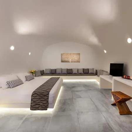 San Martino Cave * Pírgosz